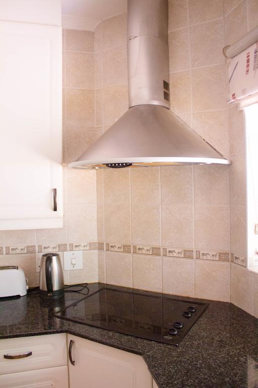 Khuvena Guesthouse Randburg Habitación foto